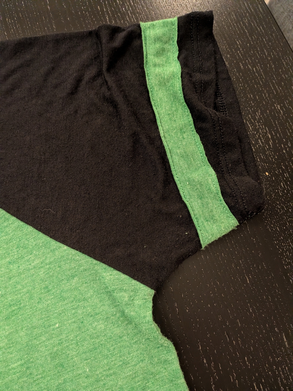 Colosseum Oregon Ducks Green and Black Raglan Tee - Picture 9 of 9